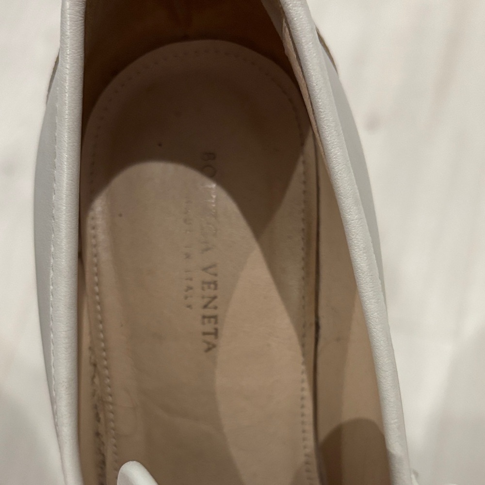 Bottega Veneta Women's White Leather Loafers Size 6 - Picture 4 of 5